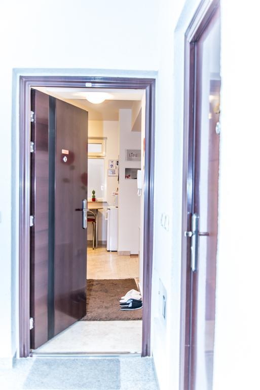 Apartment Flores Osijek Luaran gambar